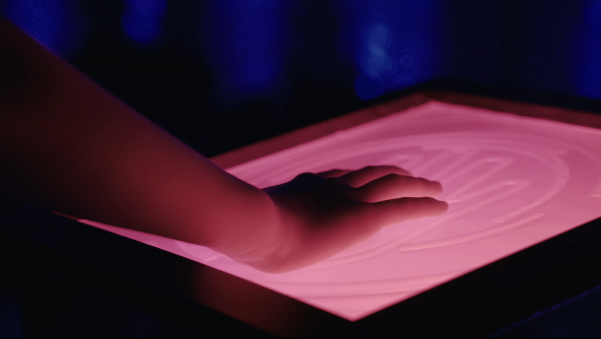 Interaction avec une installation lumineuse EKLO